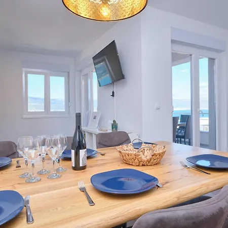 Queen's Mastrinka By Litto Apartman *