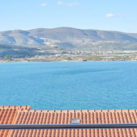 Queen's Mastrinka By Litto Apartman