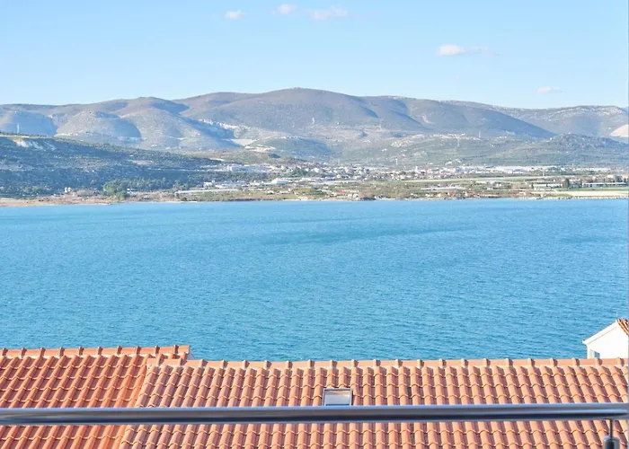 Queen's Mastrinka By Litto Appartement